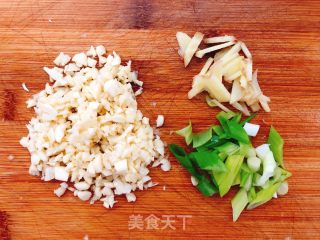 蒜蓉马齿苋的做法步骤：2