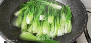 香菇油菜的做法步骤：3