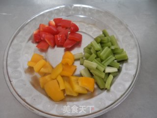 回锅肉的做法步骤：2