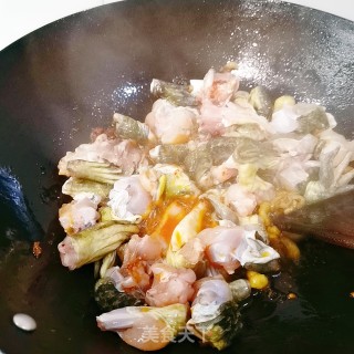 青椒牛蛙的做法步骤：4