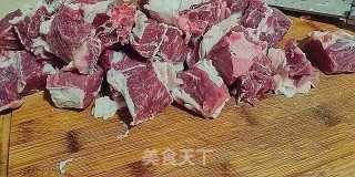 什铞干锅牛肉的做法步骤：1