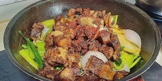 什铞干锅牛肉的做法步骤：17