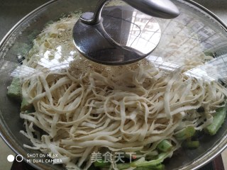 豆角蒜苔蒸面的做法步骤：12