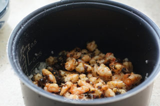 香菇菜虾仁焖饭的做法步骤：6