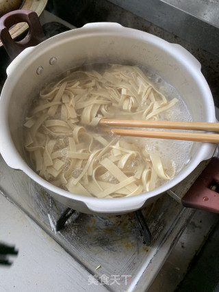 凉拌豆腐丝的做法步骤：1