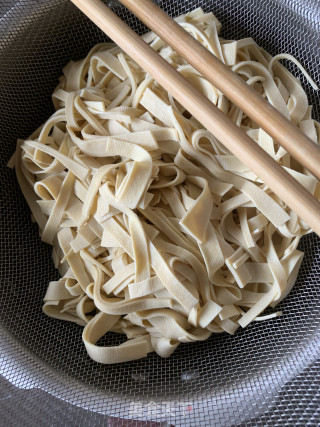 凉拌豆腐丝的做法步骤：3
