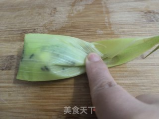 福袋乌米粽的做法步骤：10