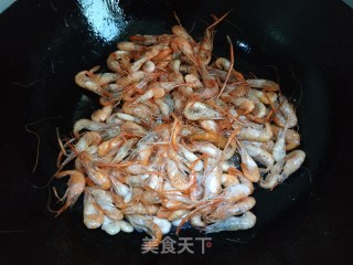 韭菜炒河虾的做法步骤：4