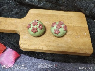 梅花菠菜小馒头的做法步骤：4