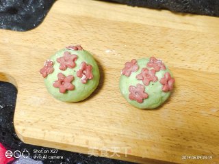 梅花菠菜小馒头的做法步骤：6