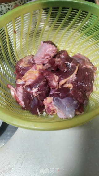鸭肉烧木瓜的做法步骤：1