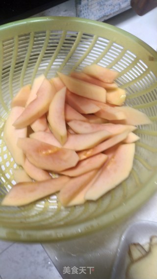 鸭肉烧木瓜的做法步骤：2