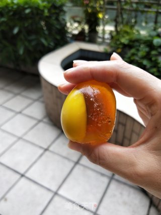 变蛋拌黄瓜的做法步骤：1