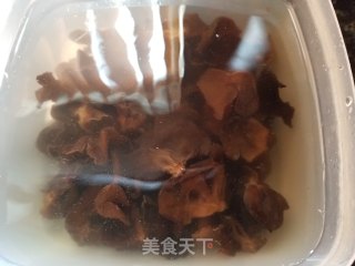 豆干木耳炒豆角的做法步骤：2