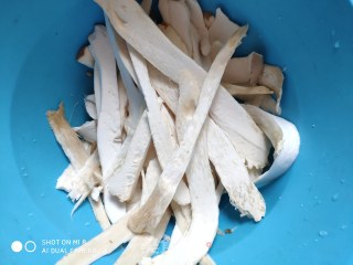 下酒菜  蚝油孜然杏鲍菇的做法步骤：2
