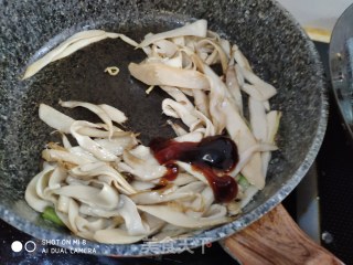 下酒菜  蚝油孜然杏鲍菇的做法步骤：8