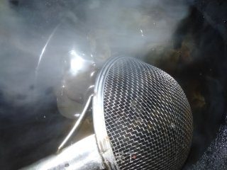 豆腐皮拌西芹木耳的做法步骤：4