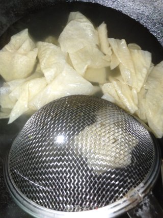 豆腐皮拌西芹木耳的做法步骤：5