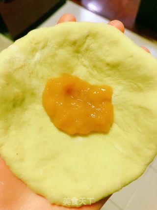 鸡肉松奶酪黄瓜面包的做法步骤：3