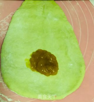 鸡肉松奶酪黄瓜面包的做法步骤：7