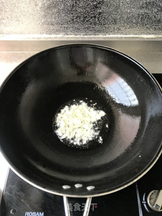 虾皮炒丝瓜的做法步骤：4
