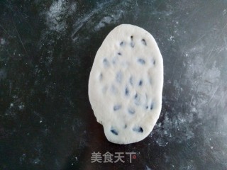 红豆馒头卷的做法步骤：7