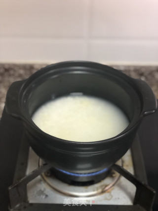 广式煲仔饭的做法步骤：1