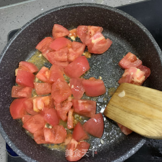 西红柿炖牛腩的做法步骤：3