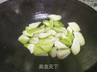 丝瓜炒鸡蛋的做法步骤：7