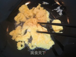 韭黄炒鸡蛋的做法步骤：7