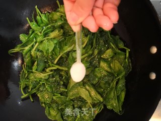 清炒豆苗的做法步骤：6
