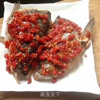 剁椒鱼头的做法步骤：6