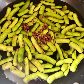 ????‍????仙草烹饪????cooking????‍????：佐酒小食之盐水煮毛豆????的做法步骤：3
