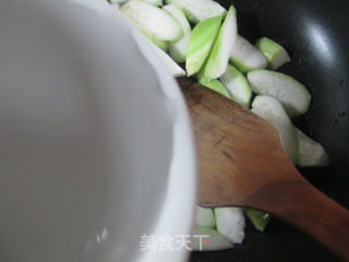 无头虾炒夜开花的做法步骤：5