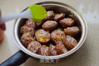 香菇酿肉的做法步骤：5