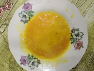 韭菜炒鸡蛋的做法步骤：2