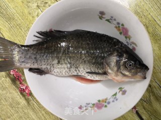 鲫鱼粉皮汤的做法步骤：1