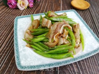 下酒菜～豆角丝炒猪耳的做法步骤：5
