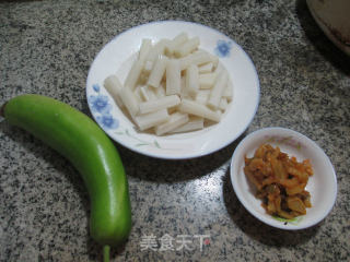 榨菜丝夜开花煮年糕的做法步骤：1