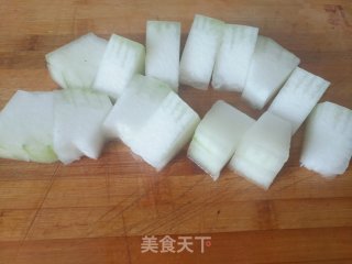剁椒酱红烧冬瓜的做法步骤：2