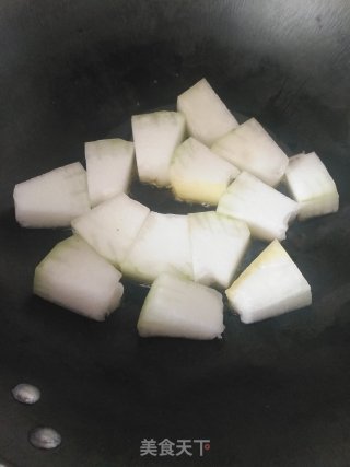剁椒酱红烧冬瓜的做法步骤：4