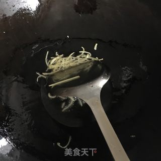 香菇青菜炒面的做法步骤：6