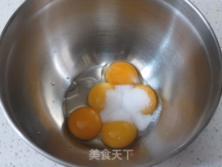 金灿灿黄澄澄滴~【南瓜戚风蛋糕】的做法步骤：3