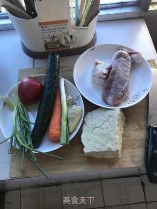 肉末拌面的做法步骤：1