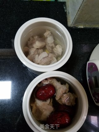 羊肚菌炖排骨的做法步骤：4