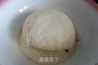 酸菜猪肉馅水饺的做法步骤：1