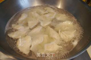 酸菜猪肉馅水饺的做法步骤：5