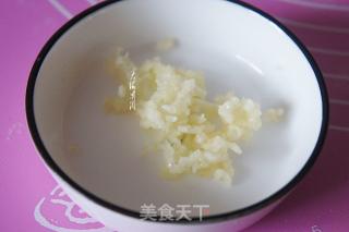 酸菜猪肉馅水饺的做法步骤：6