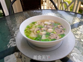 减肥豆腐蘑菇汤的做法步骤：6