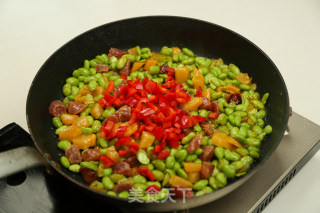 脆口萝卜炒毛豆的做法步骤：10